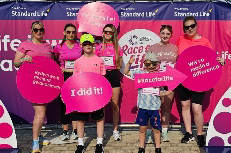Angharad Evans, Angie Crowley, Natasha Ginder, Teleri Evans, Caitlin Crowley, Finnley Crowley and Oscar Ginder