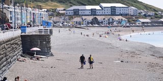 Four Ceredigion beaches retain Blue Flag status 