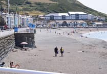 Aberystwyth beach loses Blue Flag status