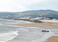 Mystery illness leaves Borth swimmers 'projectile vomiting'