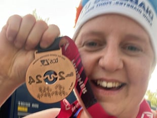 Laura runs marathon to raise £2,100 for Diabetes UK