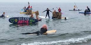 Strong turnout for sewage protest on Aberystwyth’s north beach