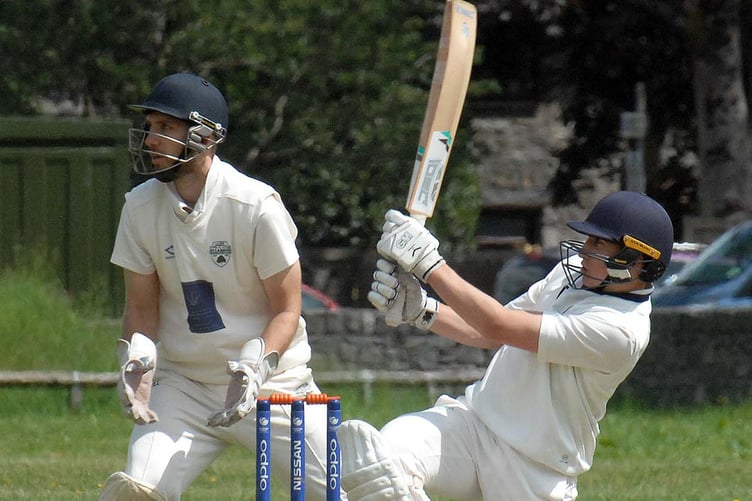 Morgan Yorke striking a six on his way to 62