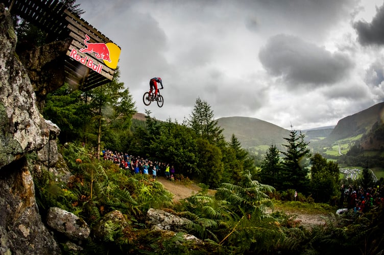 Gee Atherton performs at Red Bull Hardline in Dinas Mawddwy, UK on September 15th 2018 // Sven Martin / Red Bull Content Pool // SI201809170600 // Usage for editorial use only // 