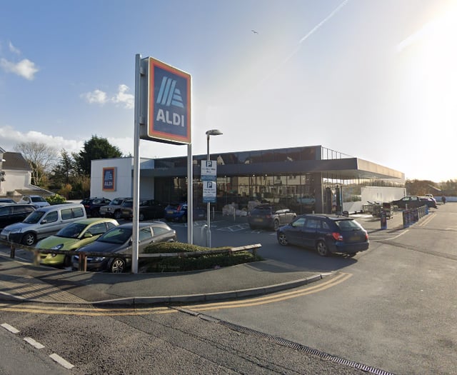 Booze ban for theft and assaults