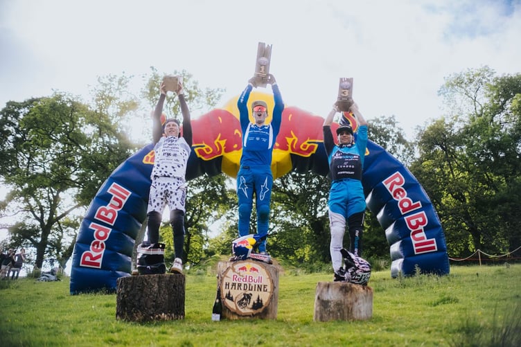 Ronan Dunne, Bernard Kerr and Juanfer Muñoz on the podium
