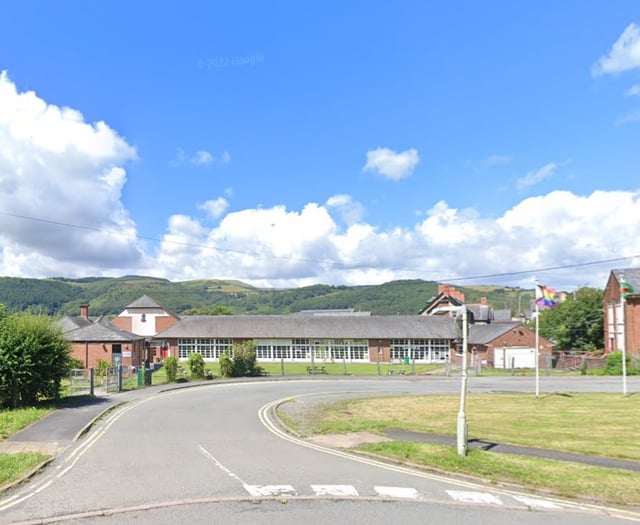 Machynlleth school must help Caereinion with Welsh language