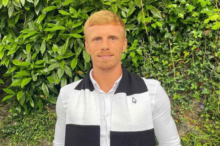 Alex Downes has joined Bala Town