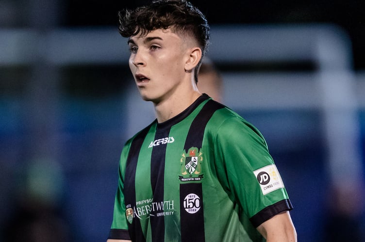 ABERYSTWYTH, WALES - 14 OCTOBER 2022:  Aberystwyth Town's Harry Arnison during the JD Cymru Premier league fixture between Aberystwyth Town F.C & Haverfordwest County A.F.C, at Park Avenue Stadium, October 14th, 2022, Aberystwyth, Wales. (Pic By John Smith/FAW)