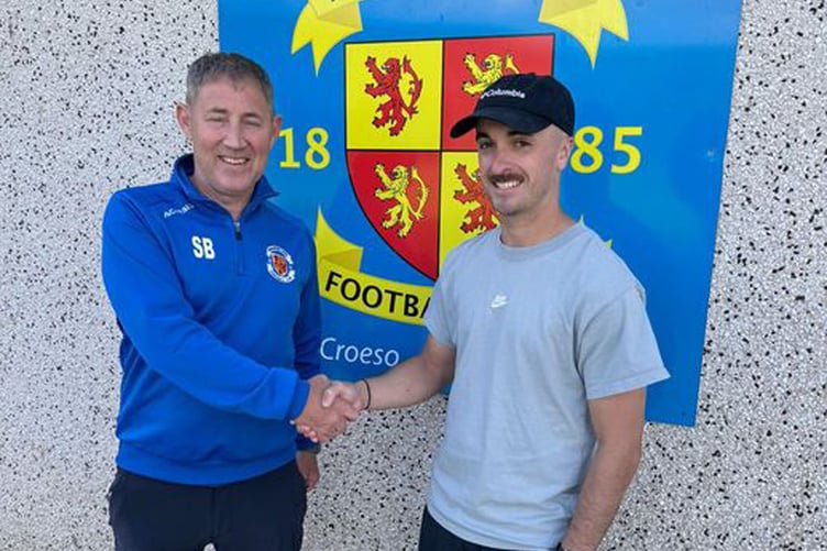 Daniel Roberts has been appointed Machynlleth's new manager