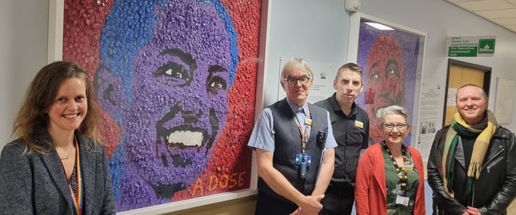 The unveiling of 'A Dose of Art'