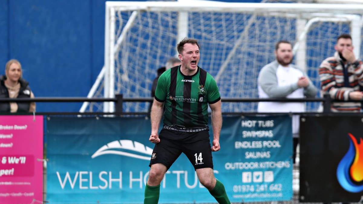 aberystwyth-fan-favourite-steff-davies-to-take-on-player-coach-duties