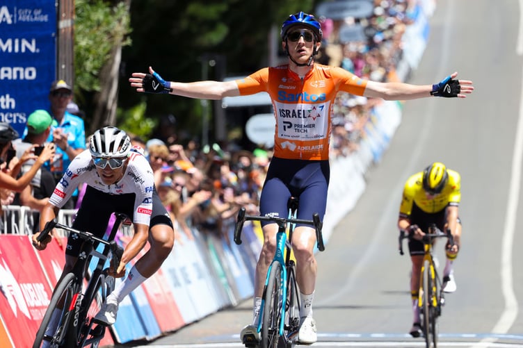 Tour Down Under 2024 - 24th Edition - 6th stage Unley - Mount Lofty 128,2 km - 21/01/2024 - Stephen Williams (GBR - Israel - Premier Tech) - Isaac Del Toro (MEX - UAE Team Emirates) - photo Kei Tsuji/SprintCyclingAgency©2024