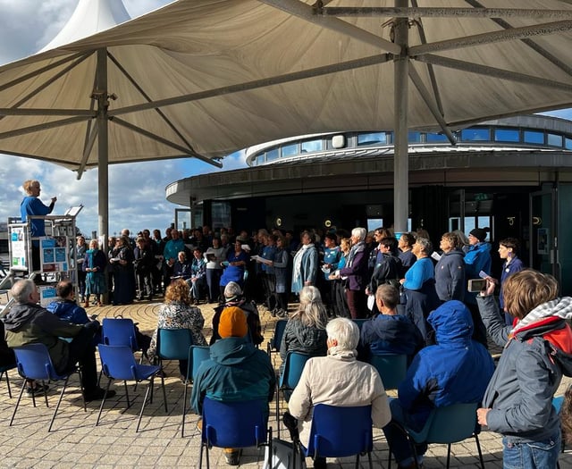 Singers set to perform at Aberystwyth bandstand for charity
