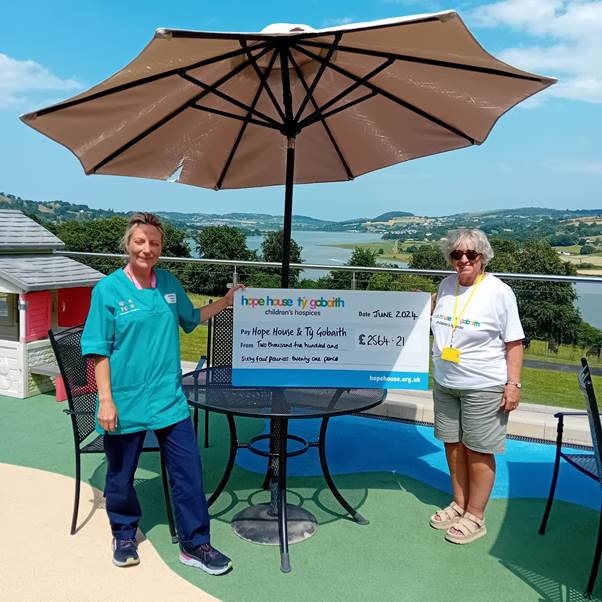 Tywyn hospice friends raise thousands at Talyllyn charity night