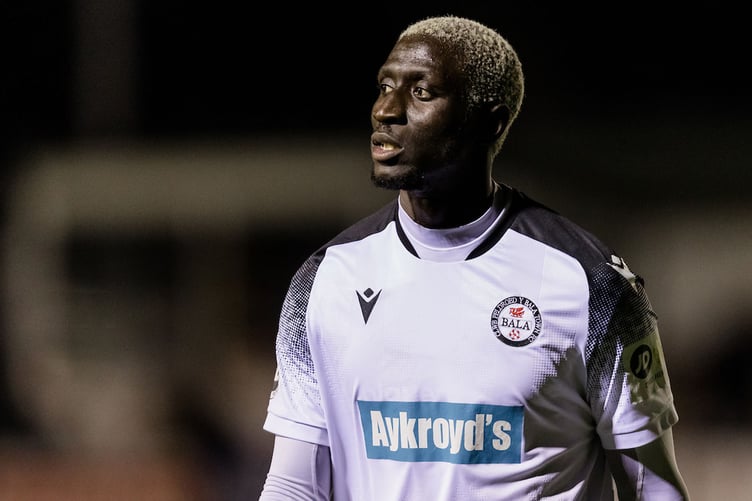 BALA, WALES - 04 NOVEMBER 2022: Bala Town's Lassana Mendes during the JD Cymru Premier league fixture between Bala Town F.C & Aberystwyth Town F.C at the Maes Tegid Stadium 4th November, 2022, Bala, Wales. (Pic By John Smith/FAW)