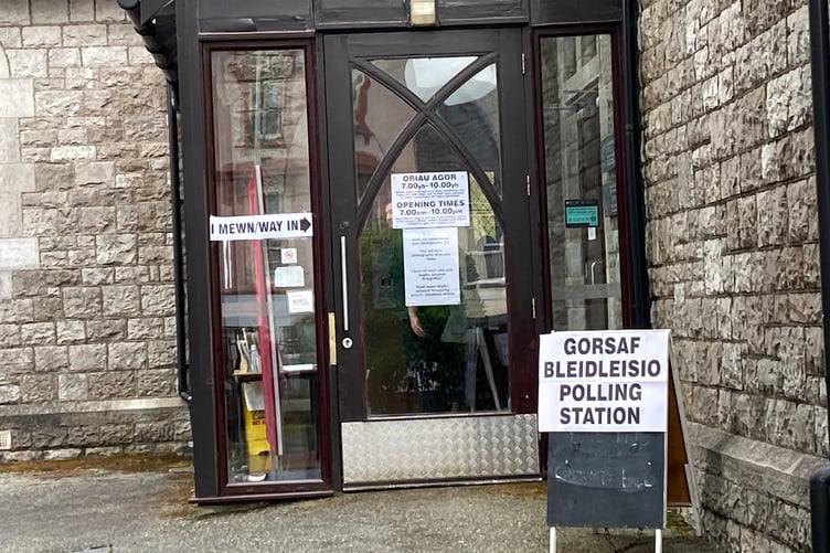 Entrance to the polling station at the Pembroke Dock Community Hall.