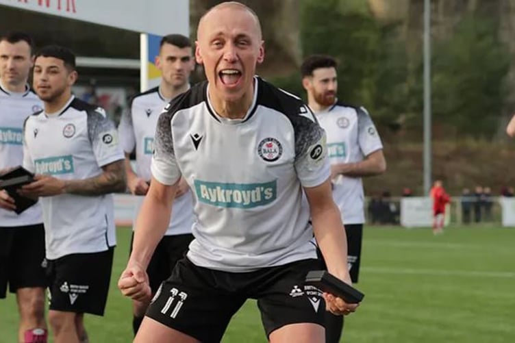 Kieran Smith is back with the Lakesiders