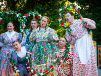 Cardigan Castle host Illyria for outdoor production of The Gondoliers