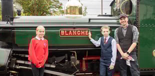 Steam railway says thank you to Ysgol Maenofferen pupils