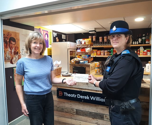 Police donate money to Gwynedd good causes