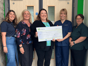 Bronglais League of Friends donate £4,000 towards singing sessions