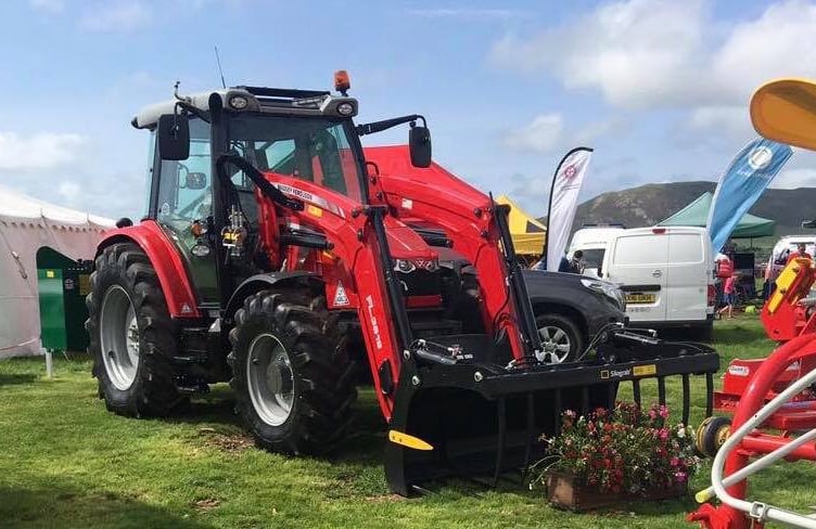 Vintage tractors and equipment at Meirioneth County Show