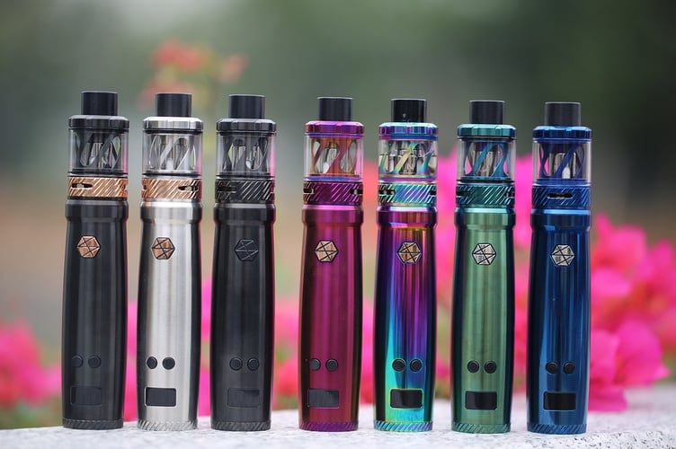 vapes