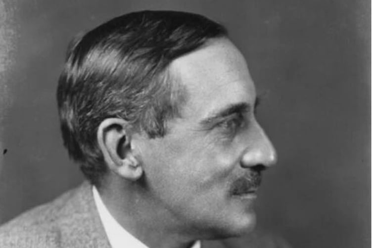 Bernard Darwin was a highly capable amateur golfer,