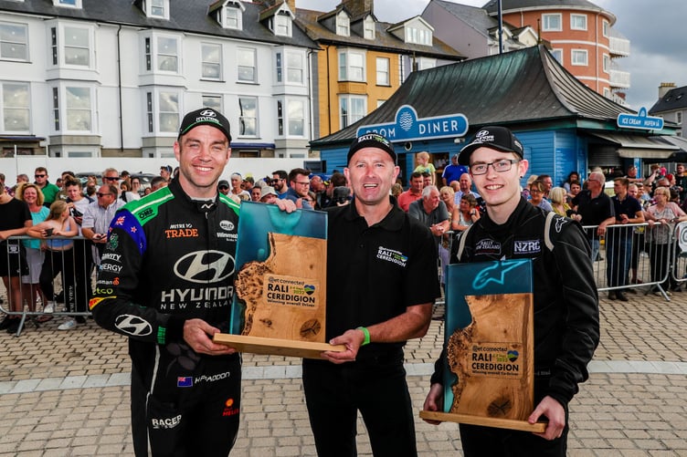 Hayden Paddon (2022 winner), Phil Pugh (Rali Ceredigion) and co-driver Jared Hudson (2022 winner)