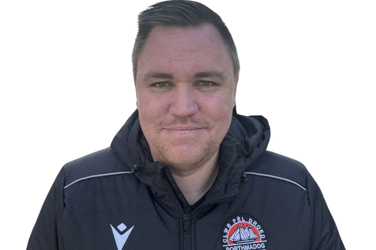 Port boss Chris Jones is to leave the club
