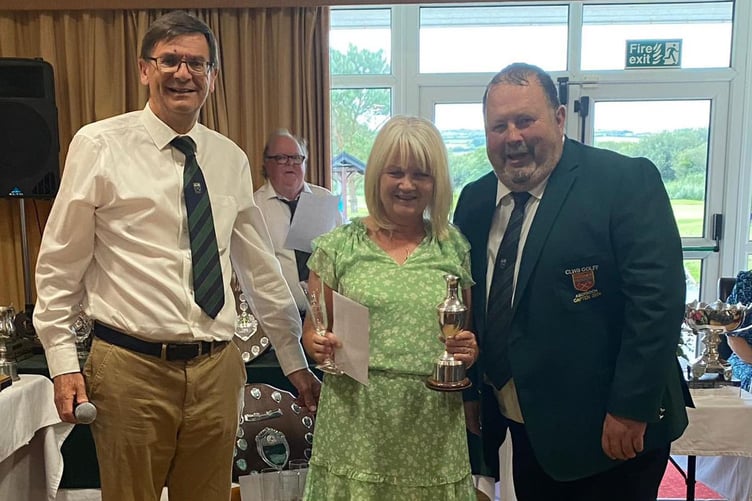 Ladies winner Amanda Hill