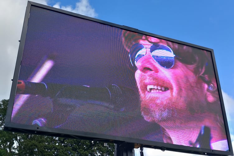 ELO tribute band Elektrik Live Orchestra entertained the crowd on Saturday