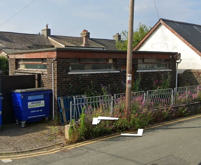 Plan to turn 'eyesore' bookies into home refused