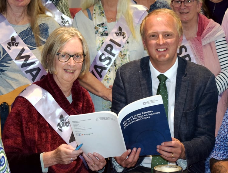 Pamela Judge, Joint Co-ordinator of WASPI Ceredigion Preseli, and Ben Lake MP discuss the Ombudsman’s report at a meeting with WASPI members