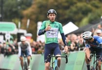 Back-to back wins for Stevie Williams extends his Tour of Britain lead in Barnsley