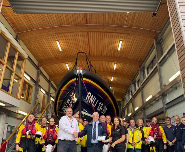 Haven Porthmadog charity football match scores big for Pwllheli RNLI 