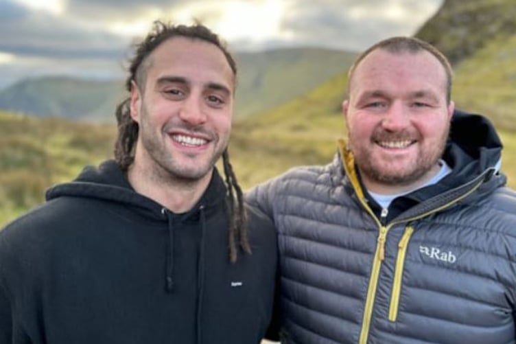 Josh Navidi a Ken Owens