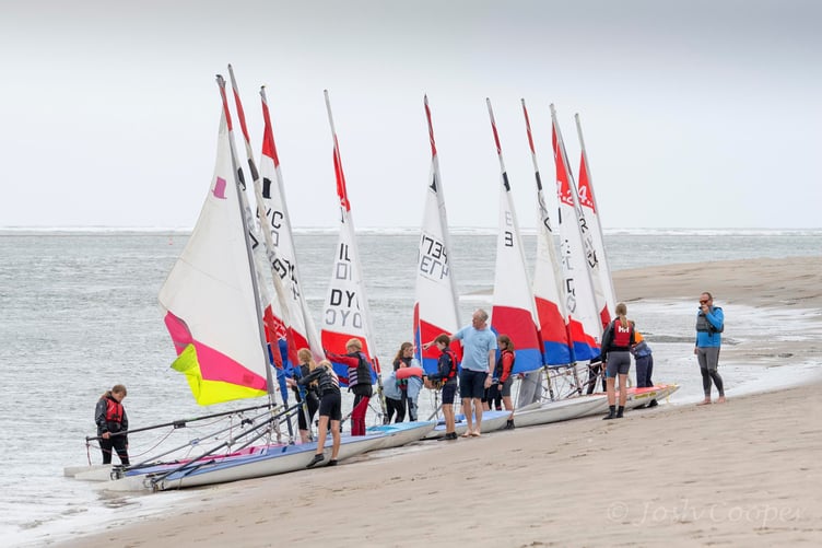 Getting to grips with sailing in Toppers