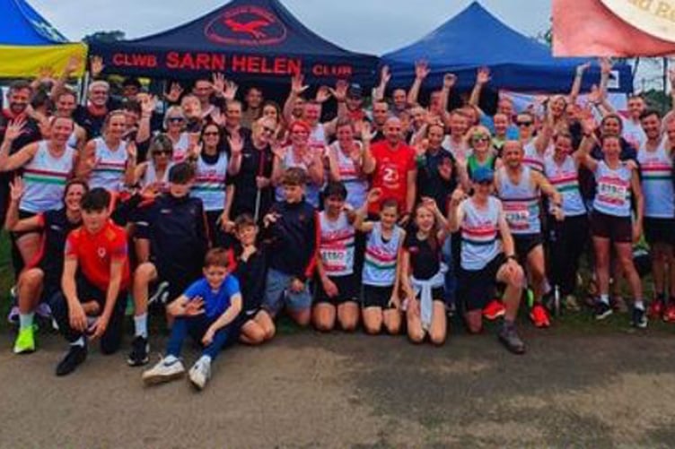 Sarn Helen runners at the Welsh Road Relay Championships