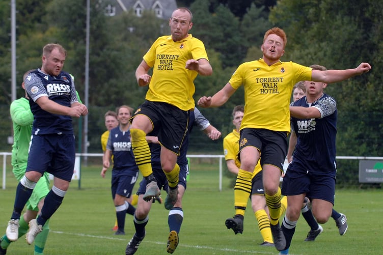 Dolgellau's Paul Lewis and Gerwyn Williams take to the air (Photo: Rod Davies)