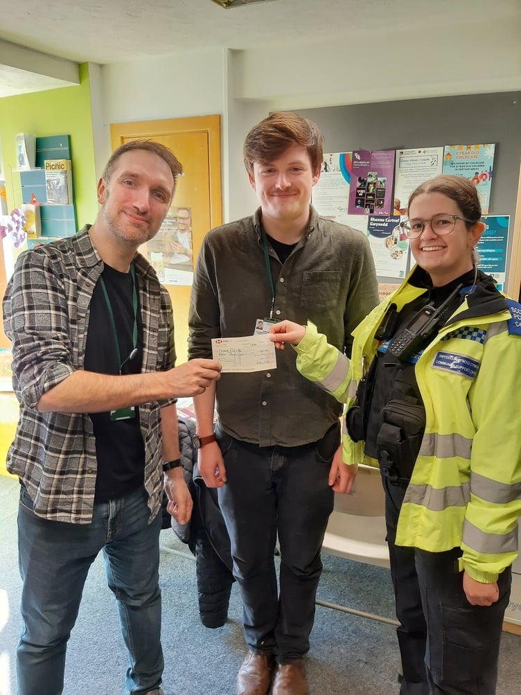 PCSO Katie from North Wales Police hosted a gaming evening with Penygroes Library. Photo: NWP Gwynedd North