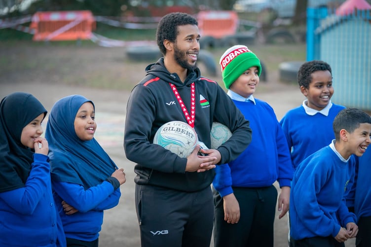 Prentis amrywiaeth a chynhwysiant datblygu chwaraeon yr Urdd, Yusuf Bille