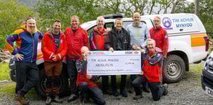 Porthmadog brewery raise cash for mountain rescuers