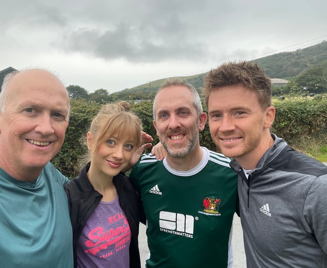 Team taking on half marathon to thank Bronglais day unit