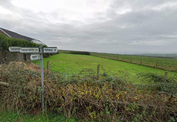 The application site on the outskirts of Felinwynt