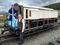 Father and daughter team paint Victorian carriage for showcase weekend