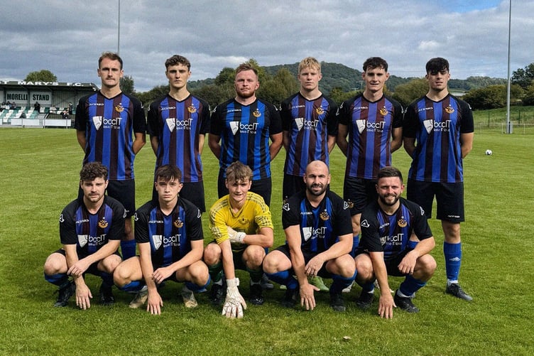 Felinfach beat Cardigan 4-0 to go top of the table