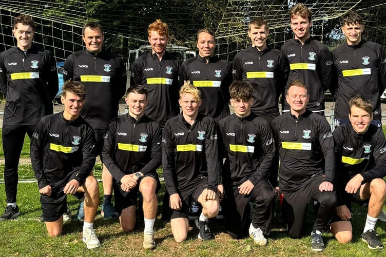 Ffostrasol in their new kit sponsored by Lloyd Motors, Aberaeron; Castell Howell; J E Rees & Sons and Dosbarth.cymru
