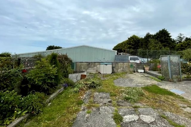 Office building plan to get site visit over concerns